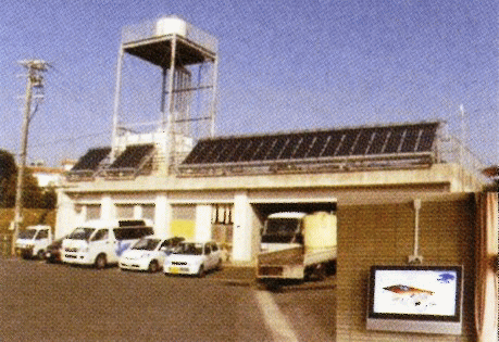 老人ホーム　太陽熱利用設備　真空管式太陽集熱器